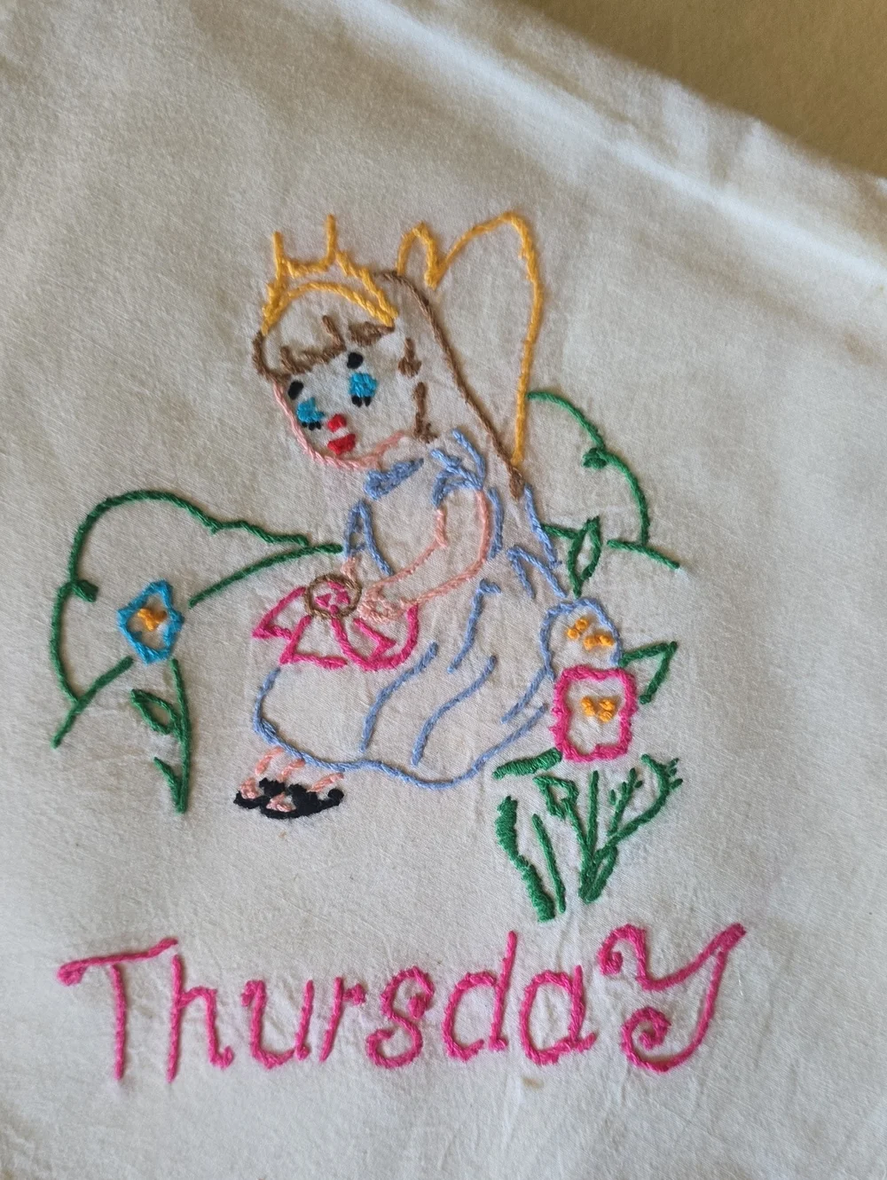 Vintage Kitchen Linens  Embroidered Day-of-Week Kitchen Towels - 5pc Set